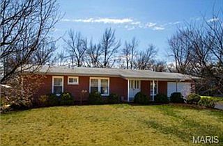 2nd image of 12 Kingsbrook Ln