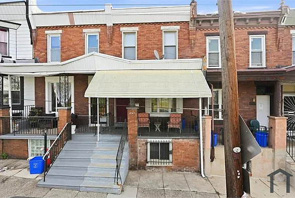 3 bed, 1130 sqft, $1,750 — Photo 2
