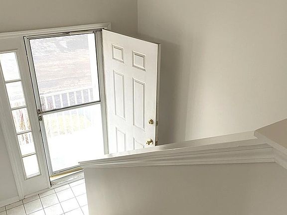 2nd image of 1630 Fieldstone Dr N #1630