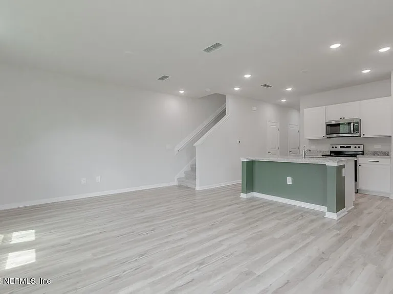 14438 Macadamia Ln — Photo 15