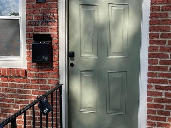 1243 Rolleston St, Harrisburg, PA 17104