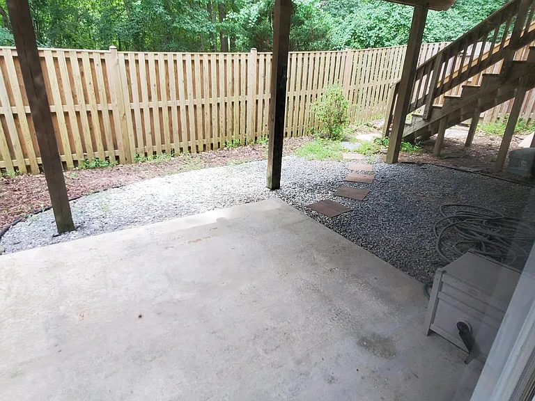 9691 Mason Bluff Ct — Photo 32