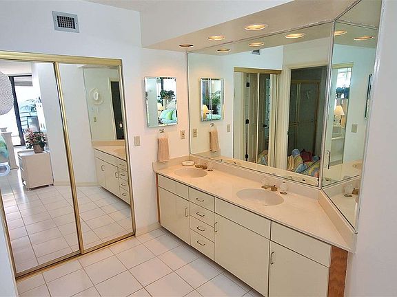 4th image of 4493 S Atlantic Ave #7050