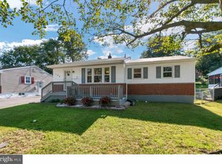 122 W Edinburgh Dr, New Castle, DE 19720