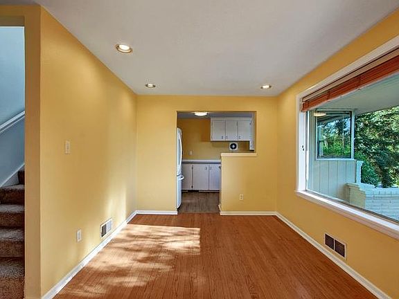 5th image of 4504 Lake Washington Blvd NE
