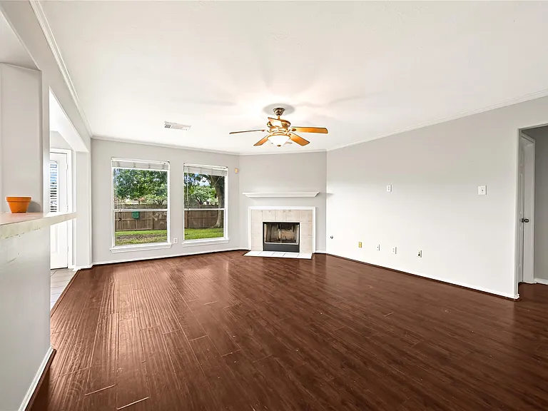 3115 Glenthorpe Ln — Photo 9