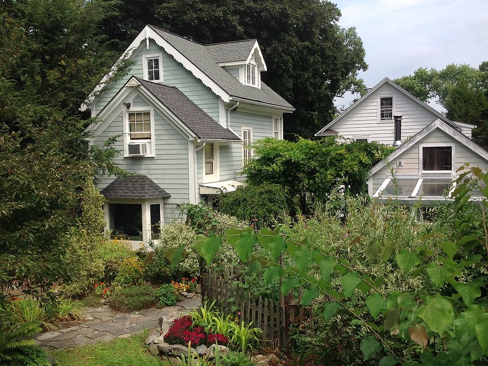 House, Pergola, Studio