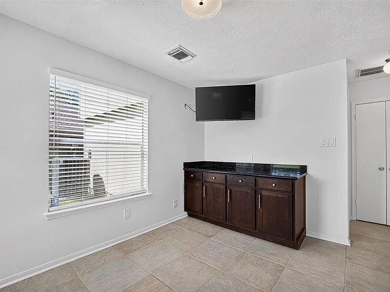 1806 Oak Ridge Dr — Photo 12