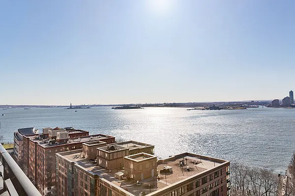 Sold by Compass | media 10