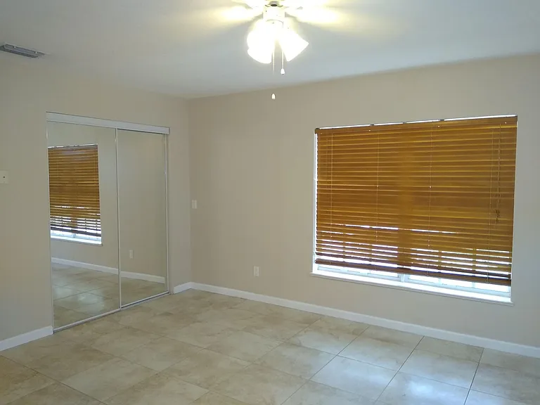 2082 SE Wild Meadow Cir — Photo 9