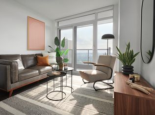 19 Erskine Ave #1706, Toronto, ON M4P1Y5