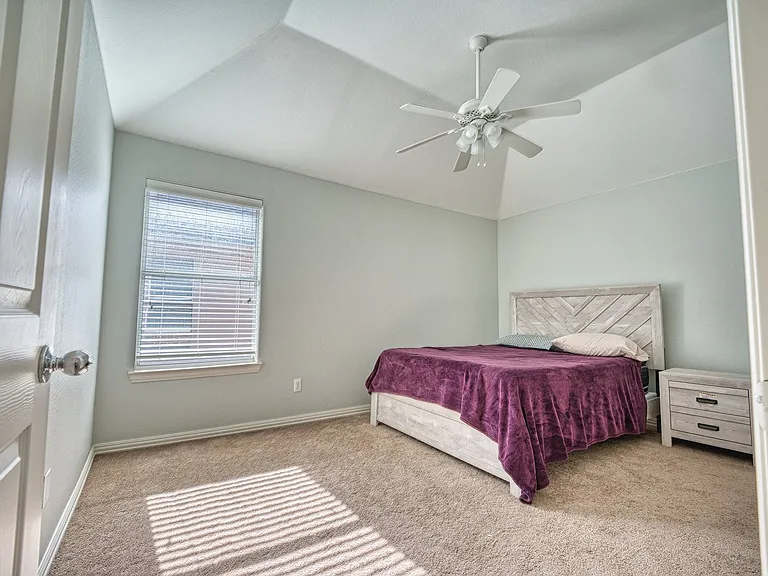 5513 Amber Way — Photo 23