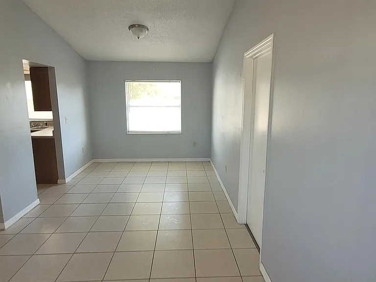 324 Clearwater Ln — Photo 10