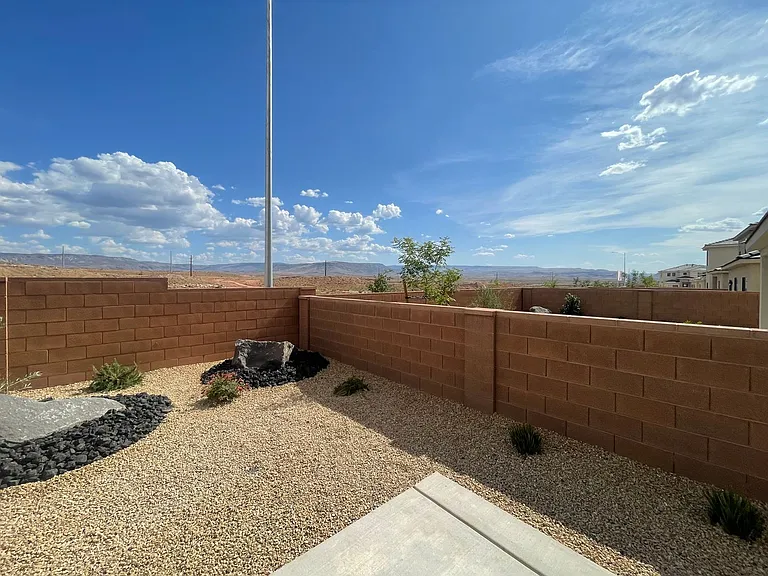 1396 E White Hollow Ln — Photo 19