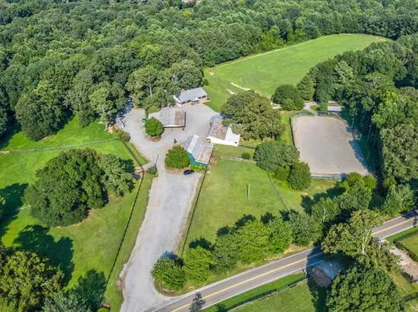 1375 Liberty Grove Rd, Alpharetta, GA 30004