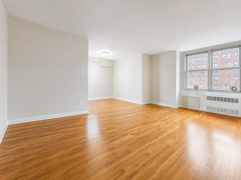 525 Ocean Pkwy #303 — Photo 1