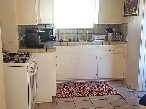 4th image of 361 Freeman Ave #A