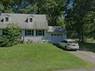 13 Memorial Dr, Tivoli, NY 12583