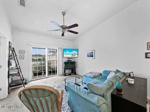 3rd image of 4911 KEY LIME Drive #303
