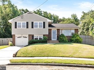 10 Valley View Ct, Hamilton, NJ 08620