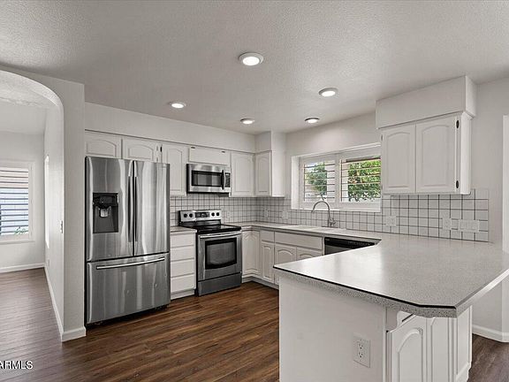 5th image of 2033 E CORTEZ Drive