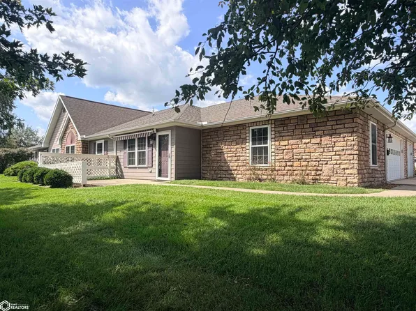 204 Southgate Cir APT C, Fairfield, IA 52556