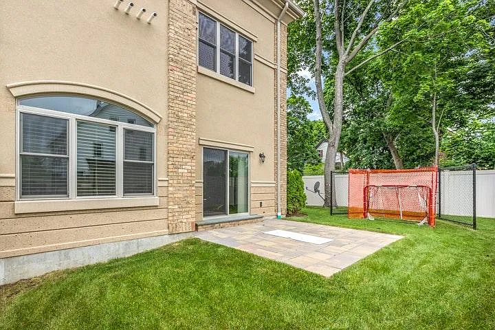 244 Adams St #2 — Photo 24