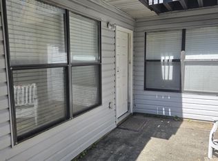 2301 W Michigan Ave APT 18, Pensacola, FL 32526