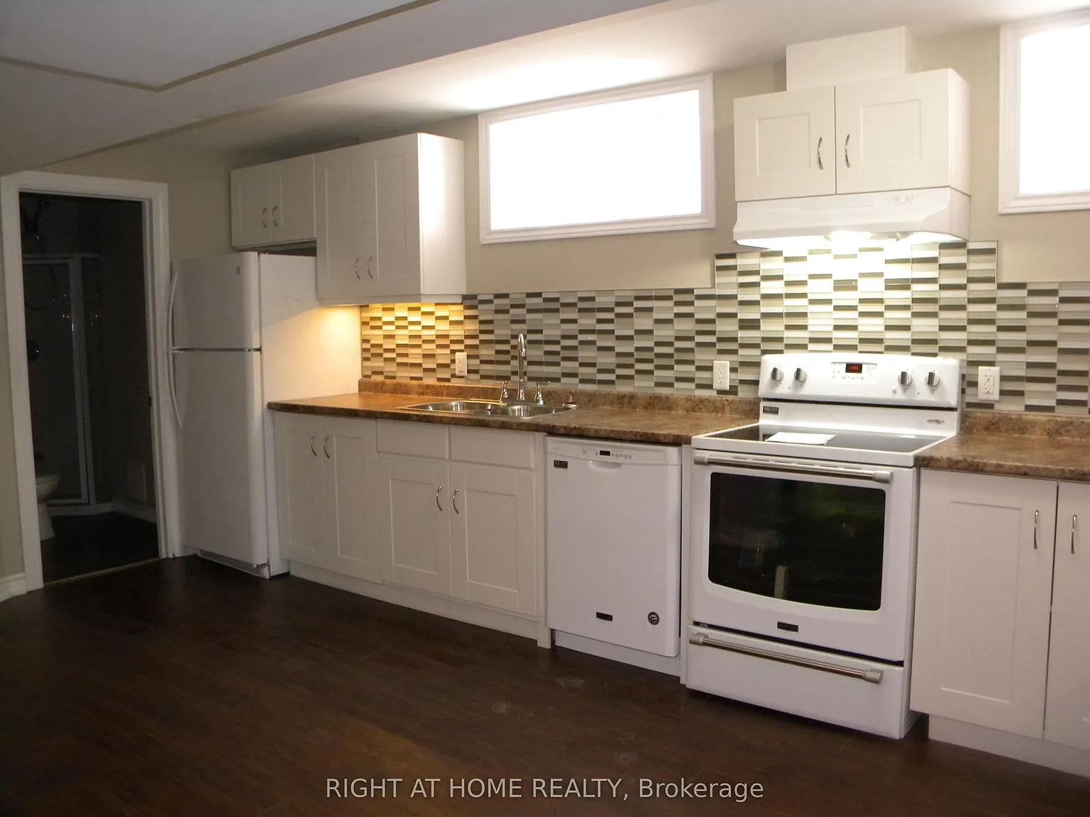 2 bed, $1,800 — Photo 2