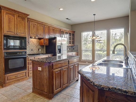 5th image of 4601 Veneto Dr