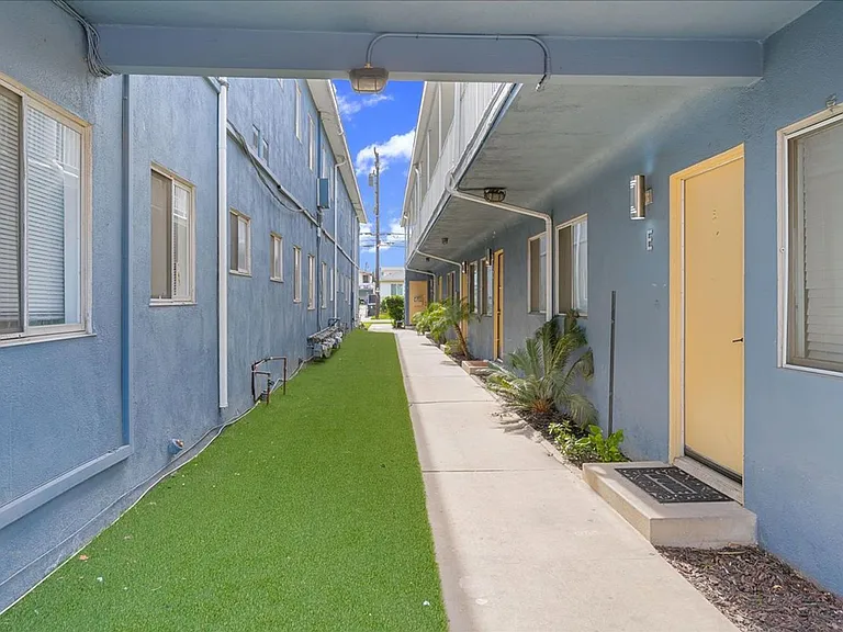 12244 Grevillea Ave #H — Photo 14