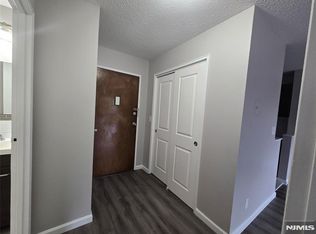 412-100 2nd St #111, Hackensack, NJ 07601