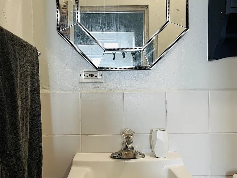 11 B #1 — Photo 20