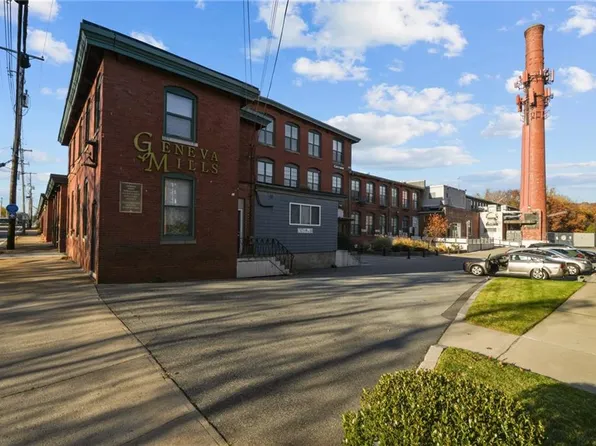 1117 Douglas Ave APT 302, North Providence, RI 02904