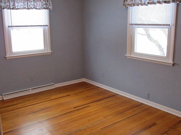 2nd image of 8195 Gull Manor Dr