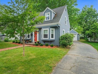 68 Eastwood Cir, West Roxbury, MA, 02132