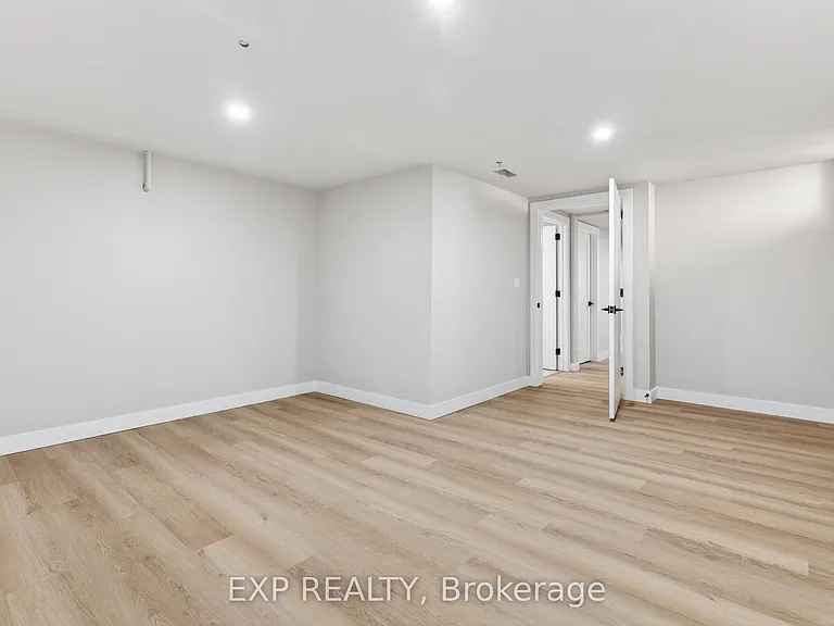 263 Anne St N #3 — Photo 9