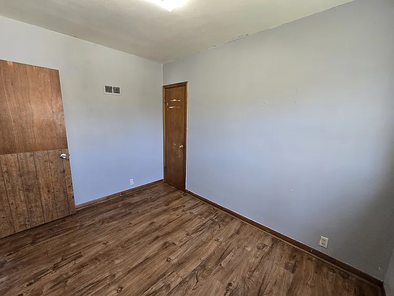 412 Sherman Ave — Photo 17
