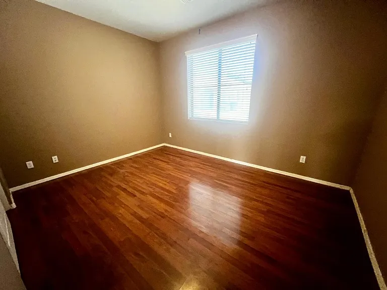 879 E Stottler Dr — Photo 23