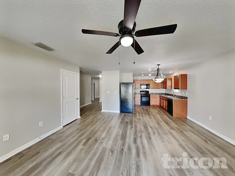 8397 Coral St — Photo 4