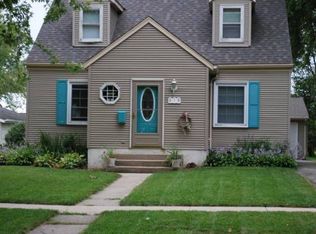 614 14th St, Rochelle, IL 61068