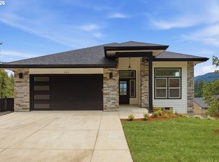 6884 Forrest Ridge Dr, Springfield, OR 97478