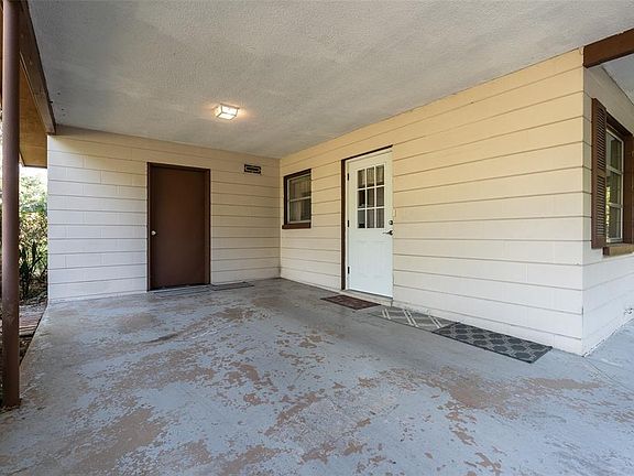 3rd image of 2217 NW 52nd St