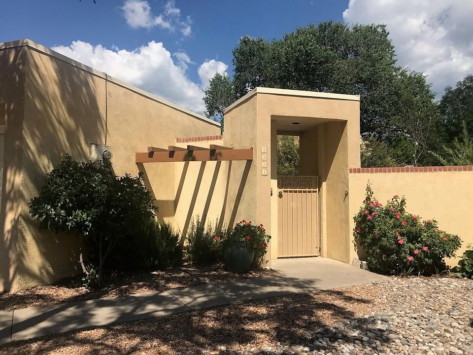 1st image of 4934 Casa Del Oso NE