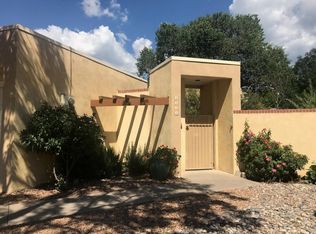 4934 Casa Del Oso NE, Albuquerque, NM 87111