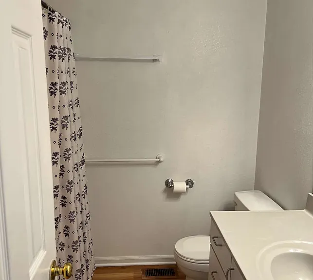 713 Cedar Dr #A — Photo 2