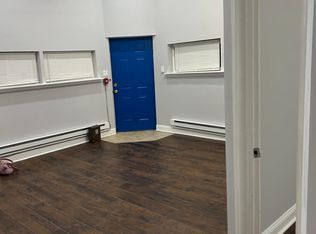 350 W Queen Ln #1A, Philadelphia, PA 19144