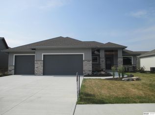 10129 S 181st St, Omaha, NE 68136