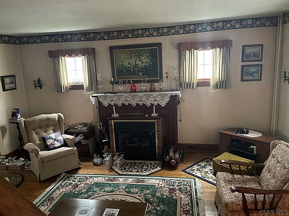 4th image of 1206 Cambria Ave