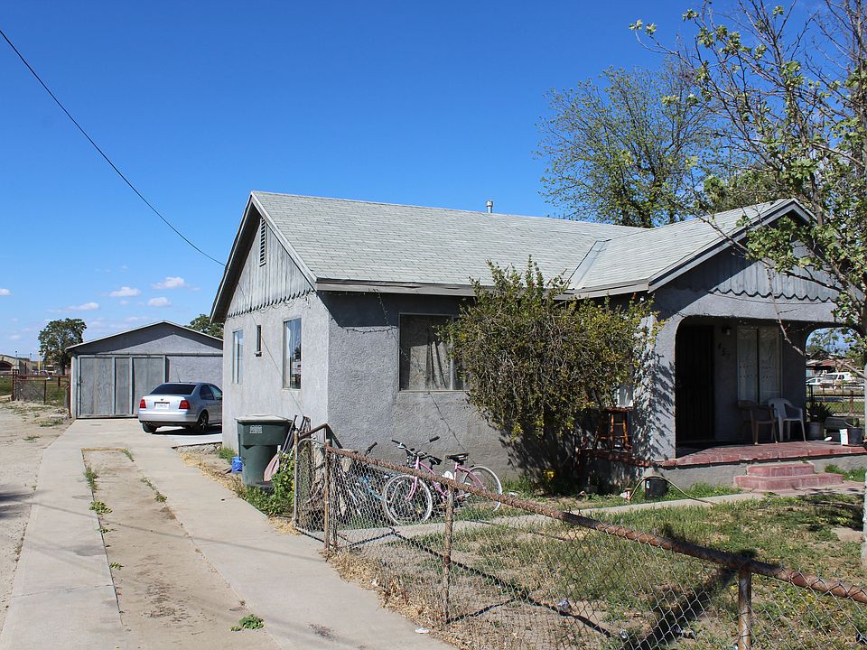 2nd image of 450 Hudson Dr